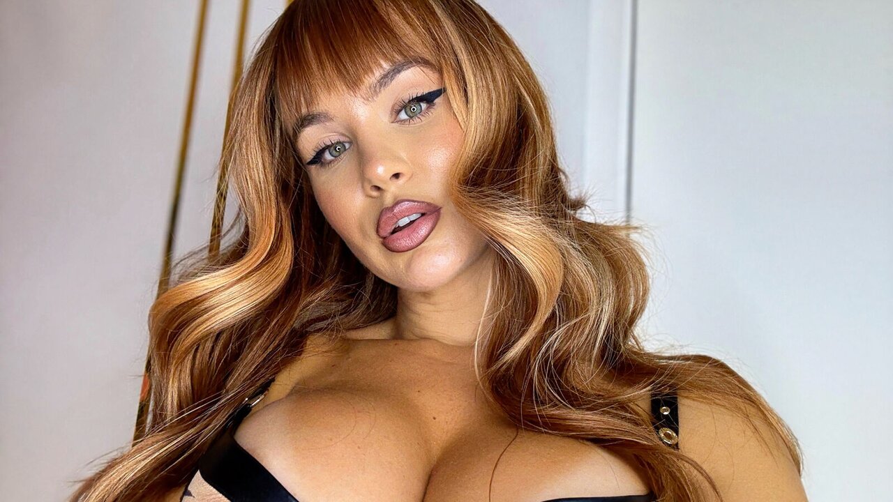 Live Porn Camera of KylieClark